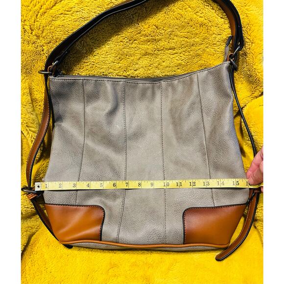 Kathy Ireland Large Bucket Style Hand Bag adjustable Shoulder Strap backpack - Picture 4 of 10